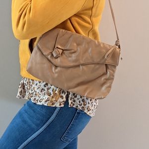 Vintage nude over the shoulder purse